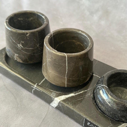 Set de Tequila de Mármol Negro, Set Mezcalero Hecho a Mano con Platito para Sal, Caballitos de Piedra de Lujo, Regalo Único para Él