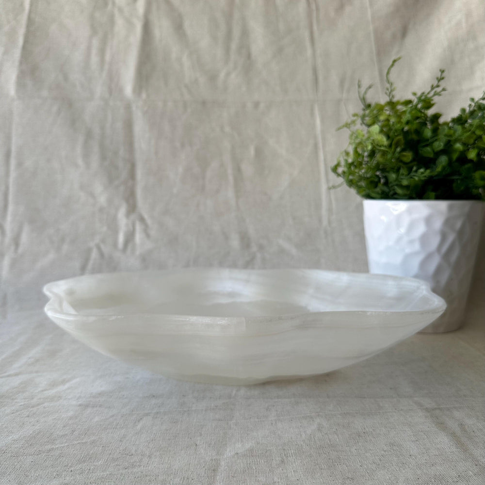 Translucent Onyx Stone Bowl | Decorative Handmade Catchall Bowl for Keys, Jewelry, Coins | Natural Stone Home Decor | Home Decor